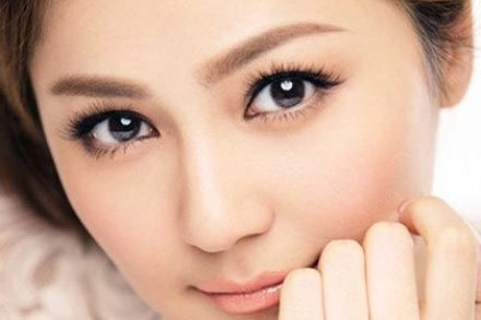 Cắt mí mắt giúp đôi mắt trẻ trung hơn