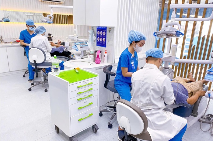 Bác sĩ nhiệt tình tư vấn